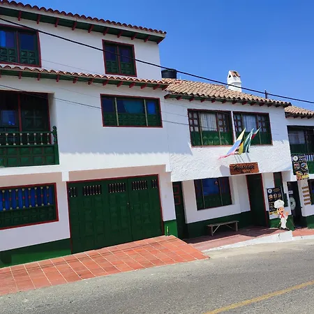 Restaurante y Hostal: De La Villa Pa Sumercé-2